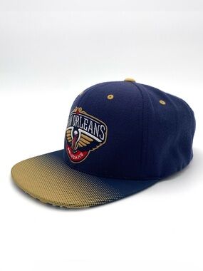 Mitchell & Ness NBA New Orleans Pelicans 2 Tone Navy/Brown Stitched Snapback